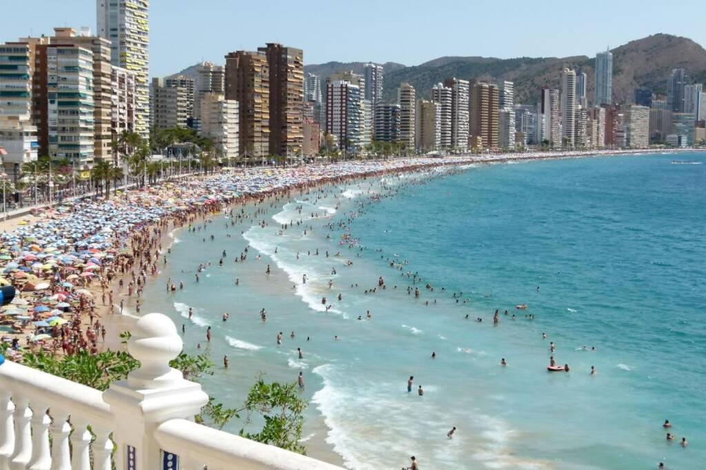 Apartamento Playa Levante Benidorm Kültér fotó